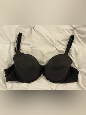 EUC - Women's Victoria’s Secret Bra - Body by Victoria - Size 42D